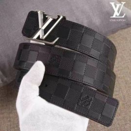 Picture of LV Belts _SKULVBelt38mmX95-125cm7D186086